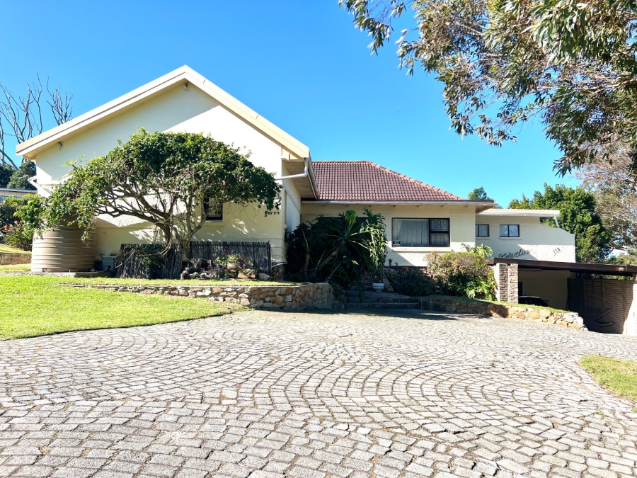 4 Bedroom Property for Sale in Sunridge Park Eastern Cape